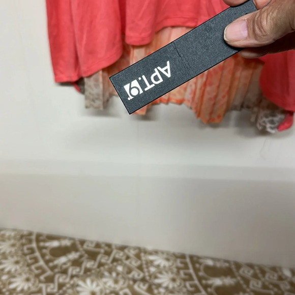 NWT APT 9 High-Low Top - Picture 2 of 10